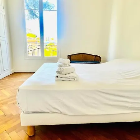 Apartment Sublime 2 Bedroom Spacious And Bright Ac Private Parking Nice