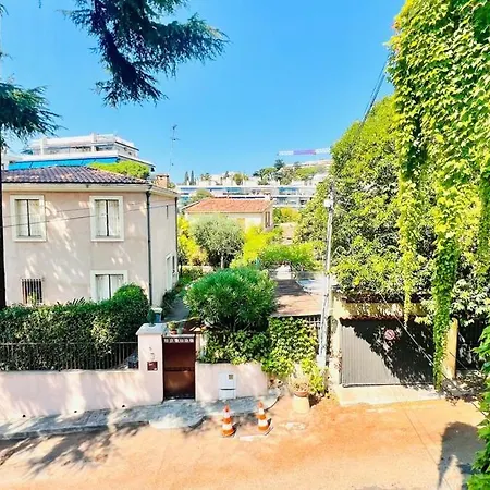 Lejlighed Sublime 2 Bedroom Spacious And Bright Ac Private Parking