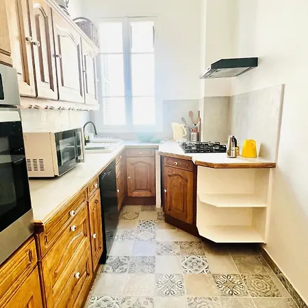 Appartamento Sublime 2 Bedroom Spacious And Bright Ac Private Parking