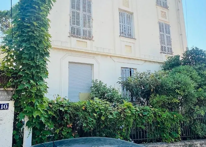 Sublime 2 Bedroom Spacious And Bright Ac Private Parking * Nice