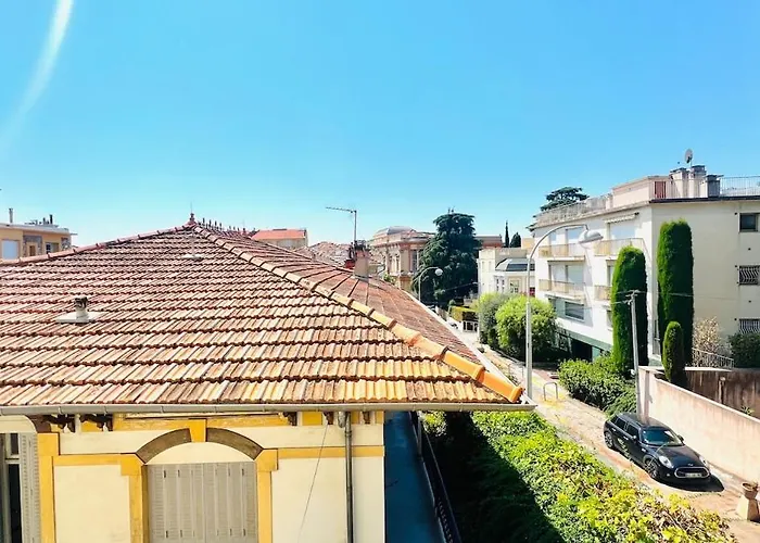 Sublime 2 Bedroom Spacious And Bright Ac Private Parking
