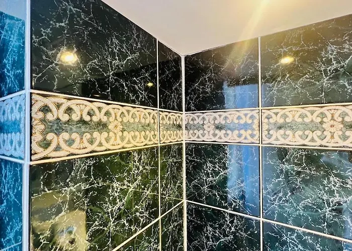 Sublime 2 Bedroom Spacious And Bright Ac Private Parking Апартаменты Ницца