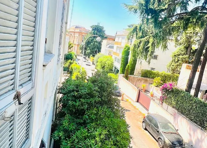 Апартаменты Sublime 2 Bedroom Spacious And Bright Ac Private Parking *